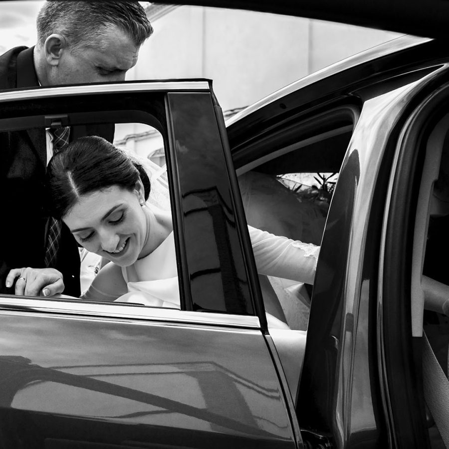 1_0000s_0001_Wedding-Car-Bride-5093x3395.jpg